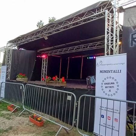 Muuntautuva ja nopea esiintymislava